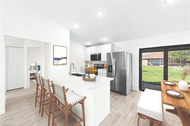 6009 Dora AVE N, Lehigh Acres, FL 33971