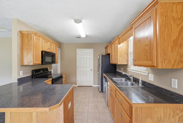 5160 LIMESTONE LN, Conway, AR 72034