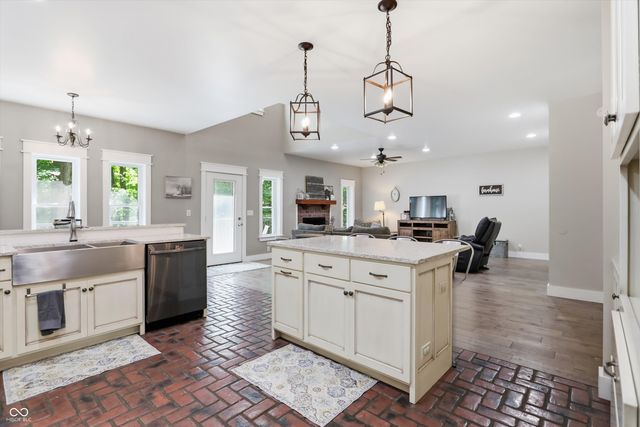 1590 N Limestone Drive, Ellettsville, IN 47429