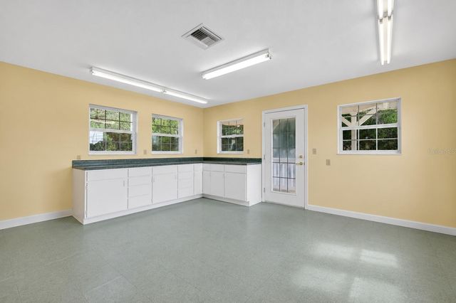493 MALAUKA LOOP, Ocklawaha, FL 32179