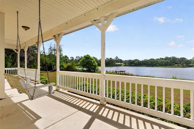 493 MALAUKA LOOP, Ocklawaha, FL 32179