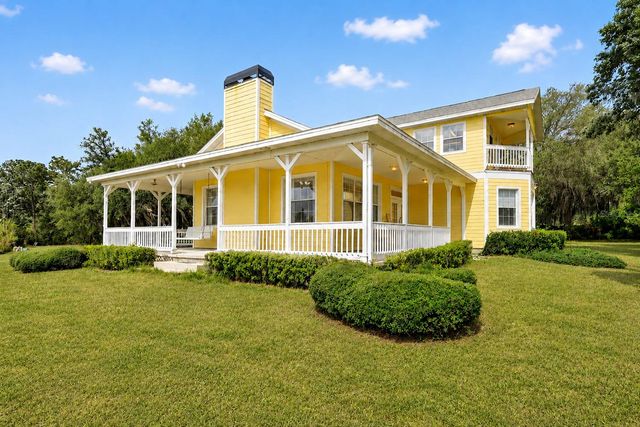 493 MALAUKA LOOP, Ocklawaha, FL 32179