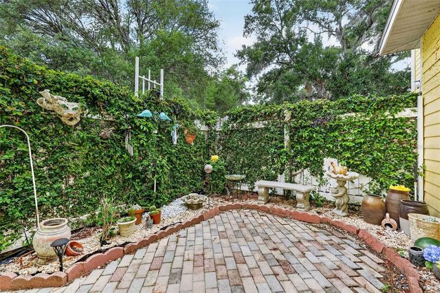493 MALAUKA LOOP, Ocklawaha, FL 32179