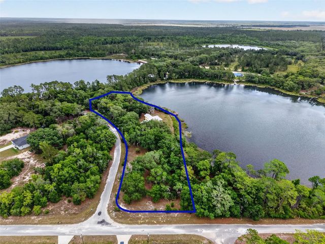 493 MALAUKA LOOP, Ocklawaha, FL 32179