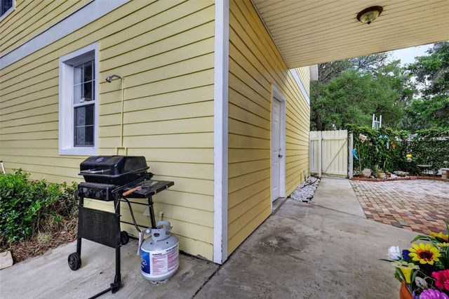 493 MALAUKA LOOP, Ocklawaha, FL 32179