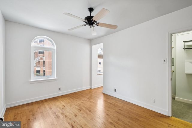 930 LOCUST ST, Philadelphia, PA 19107