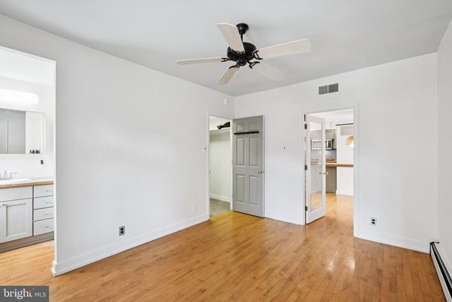 930 LOCUST ST, Philadelphia, PA 19107