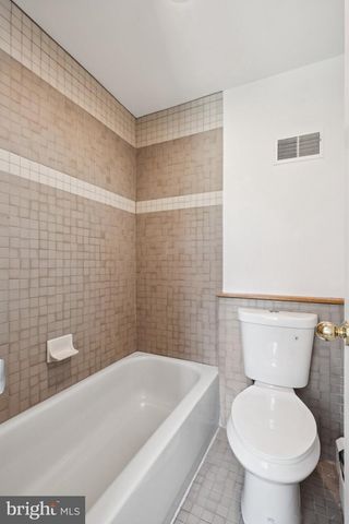 930 LOCUST ST, Philadelphia, PA 19107