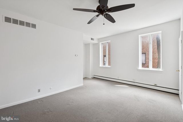 930 LOCUST ST, Philadelphia, PA 19107