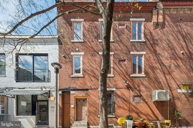 930 LOCUST ST, Philadelphia, PA 19107