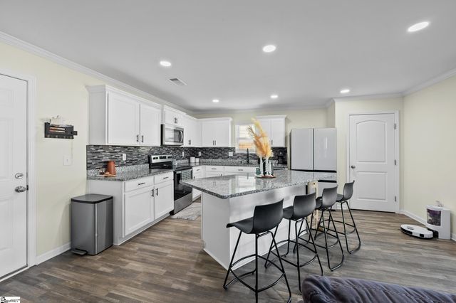 663 Farmstead Trail, Inman, SC 29349