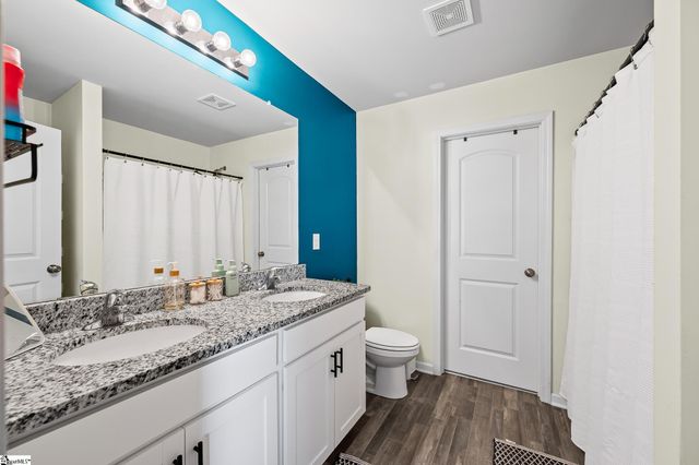 663 Farmstead Trail, Inman, SC 29349