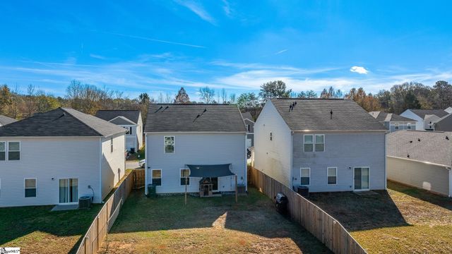 663 Farmstead Trail, Inman, SC 29349