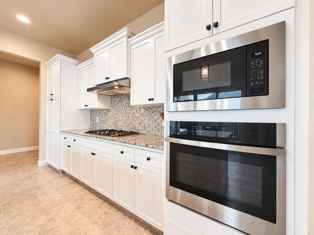 2468 Montana Avenue, Clovis, CA 93619