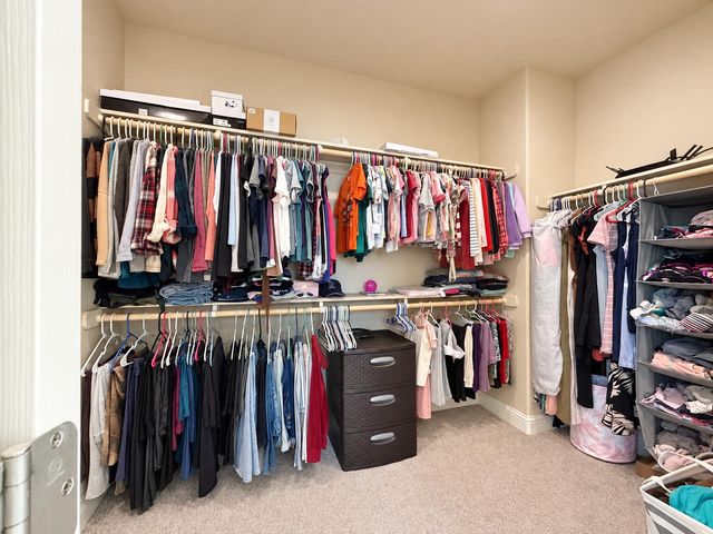 2468 Montana Avenue, Clovis, CA 93619