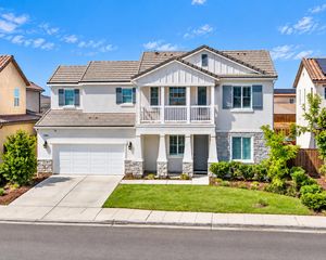 2468 Montana Avenue, Clovis, CA 93619