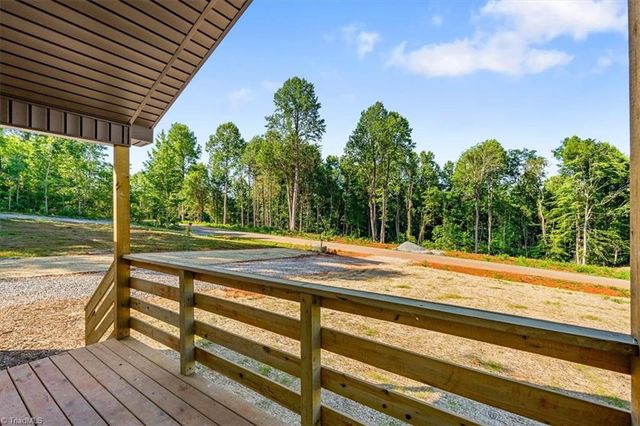 2945 Little Creek Drive, Thomasville, NC 27360