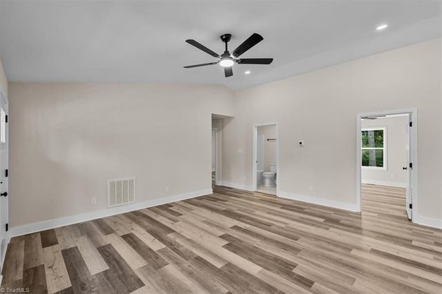 2945 Little Creek Drive, Thomasville, NC 27360