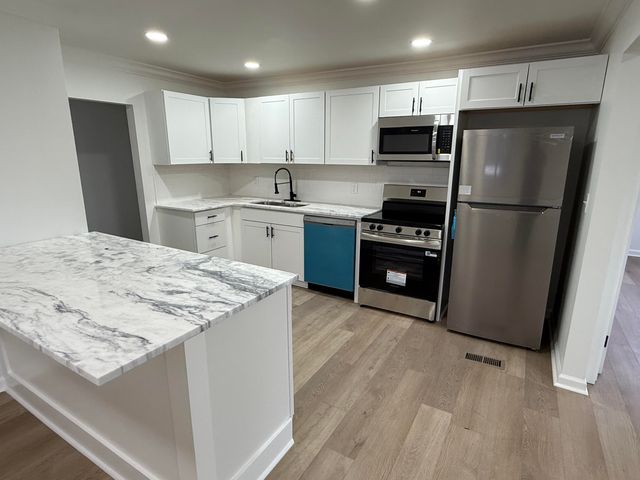 1206 Logan Avenue, Rossville, GA 30741