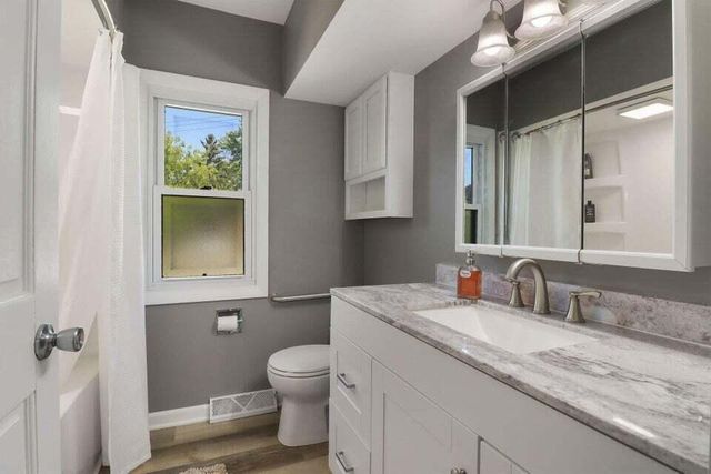 5401 82nd STREET, Kenosha, WI 53142