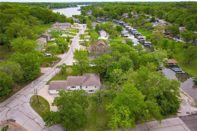 50 & 51 T Street, Lake Lotawana, MO 64086