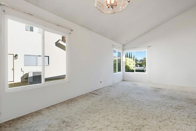 1237 Armstrong Circle, Escondido, CA 92027