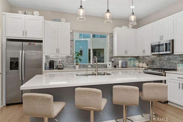 1642 W Saratoga Lane, San Pedro, CA 90732