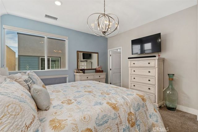 1642 W Saratoga Lane, San Pedro, CA 90732
