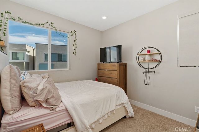 1642 W Saratoga Lane, San Pedro, CA 90732