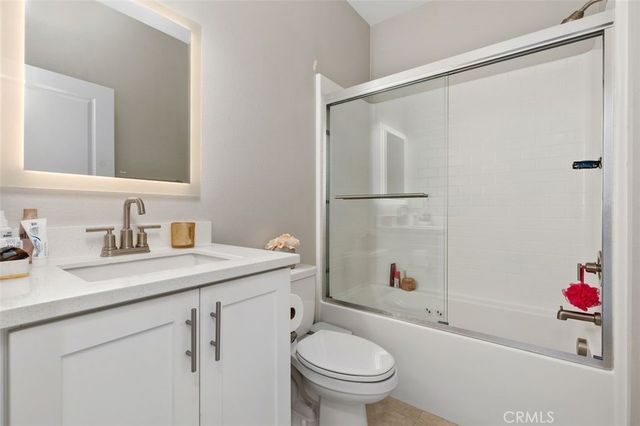 1642 W Saratoga Lane, San Pedro, CA 90732