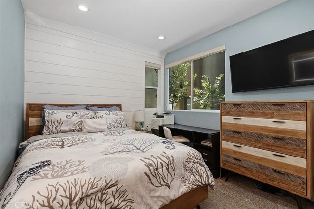 1642 W Saratoga Lane, San Pedro, CA 90732