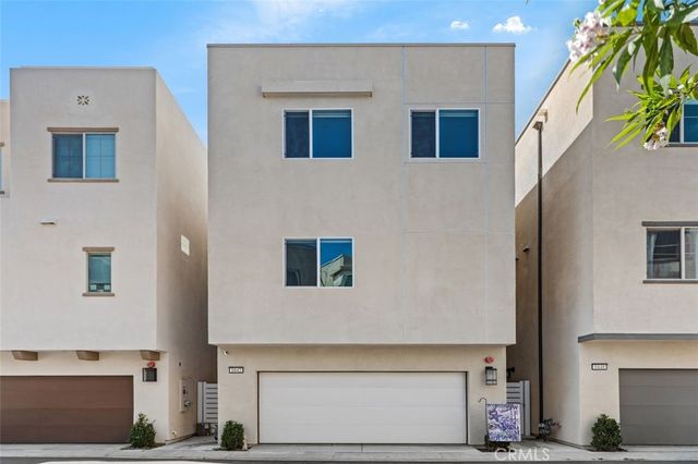 1642 W Saratoga Lane, San Pedro, CA 90732