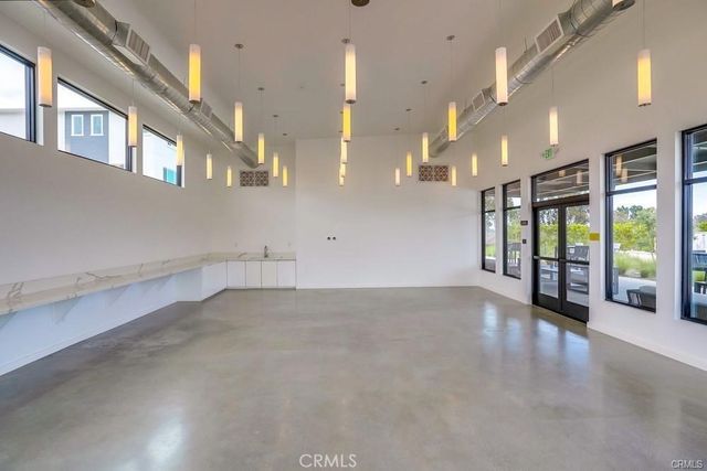 1642 W Saratoga Lane, San Pedro, CA 90732