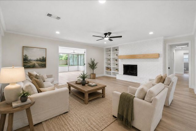 2022 Willow Wisp Drive, Seabrook, TX 77586