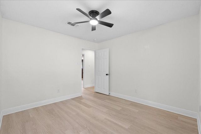 2022 Willow Wisp Drive, Seabrook, TX 77586