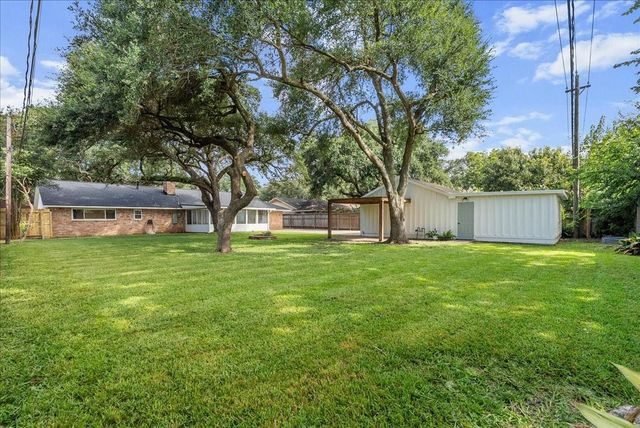 2022 Willow Wisp Drive, Seabrook, TX 77586