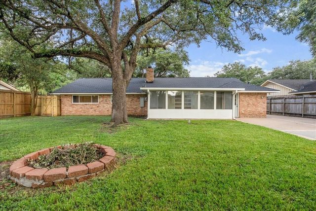 2022 Willow Wisp Drive, Seabrook, TX 77586