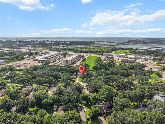 2022 Willow Wisp Drive, Seabrook, TX 77586