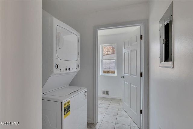 36 2nd Street, Albany, NY 12210