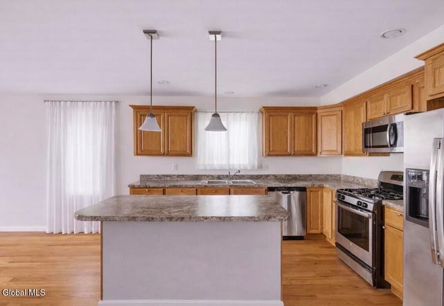 36 2nd Street, Albany, NY 12210