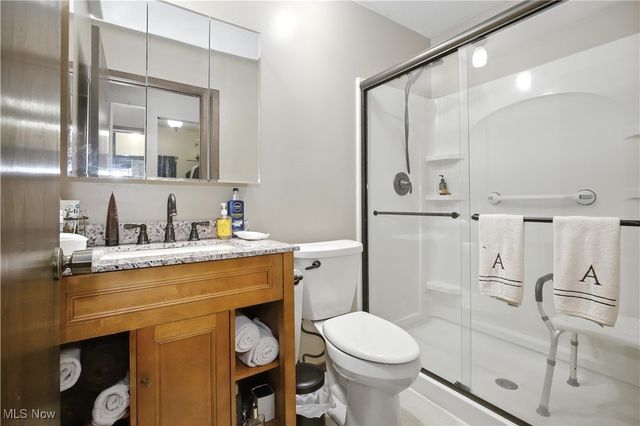 5950 Bayberry Circle, North Ridgeville, OH 44039