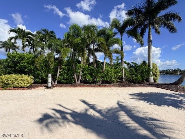 4677 Southern Breeze DR, Naples, FL 34114