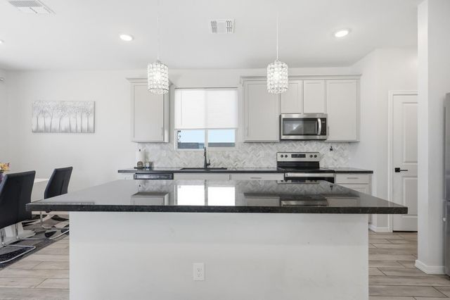 997 S 150th Drive, Goodyear, AZ 85338