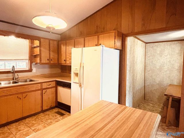 1168 Gandys Cove Road, Falkville, AL 35622