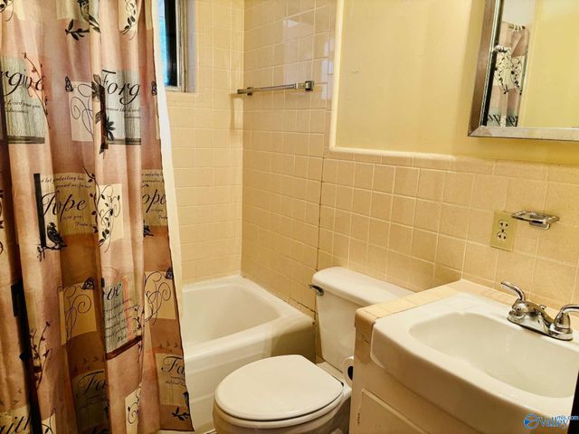 1168 Gandys Cove Road, Falkville, AL 35622