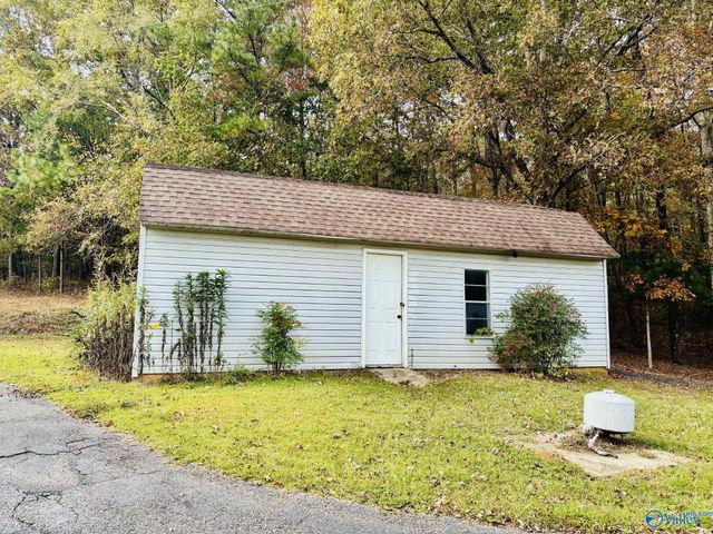 1168 Gandys Cove Road, Falkville, AL 35622