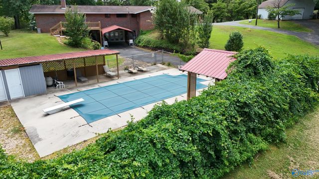 1168 Gandys Cove Road, Falkville, AL 35622