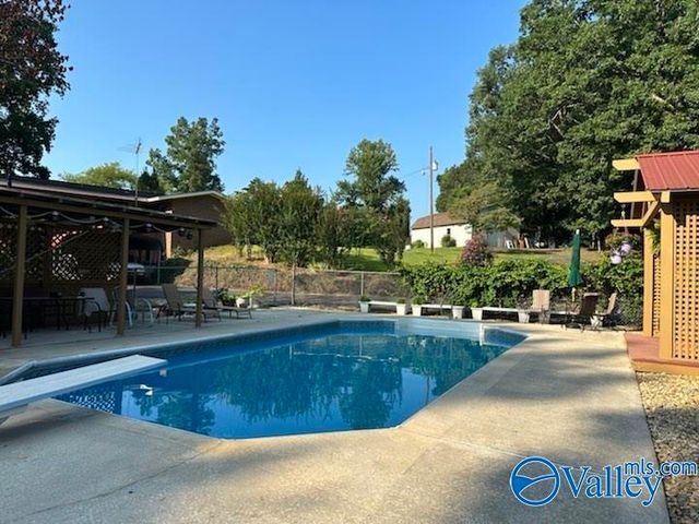 1168 Gandys Cove Road, Falkville, AL 35622