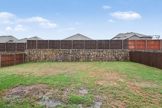 624 Soaring Star Lane, Weatherford, TX 76087