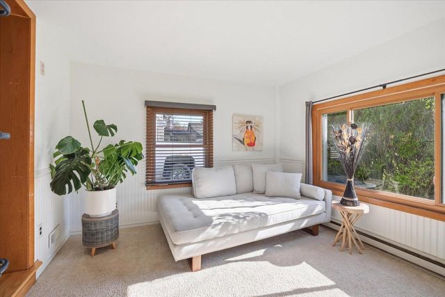 2404 N 89th STREET, Wauwatosa, WI 53226